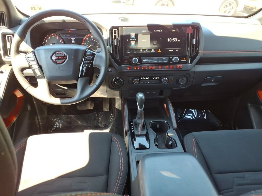 Used 2025 Nissan Frontier PRO-4X w/ Tow Package AWD/4WD image 6