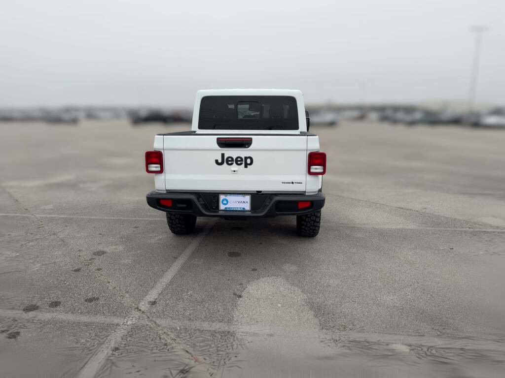 New 2026 Jeep Gladiator Sport image 10