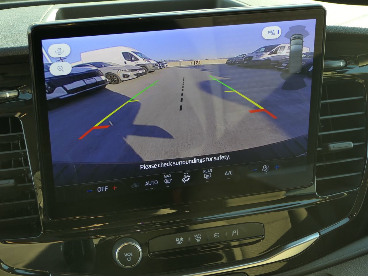 Used 2024 Ford Transit 350 XLT image 24