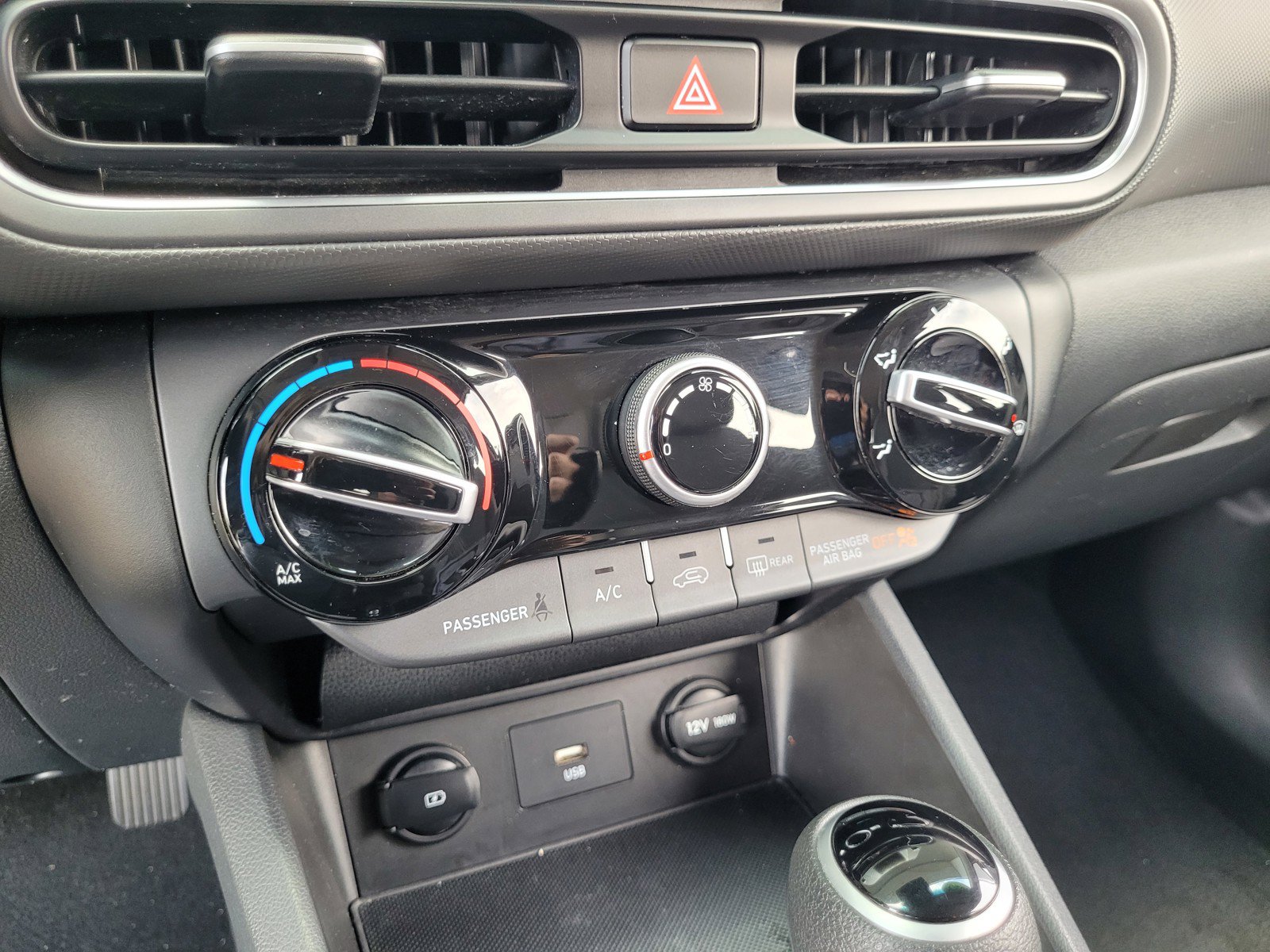 Used 2023 Hyundai Kona SEL w/ Cargo Package FWD image 18