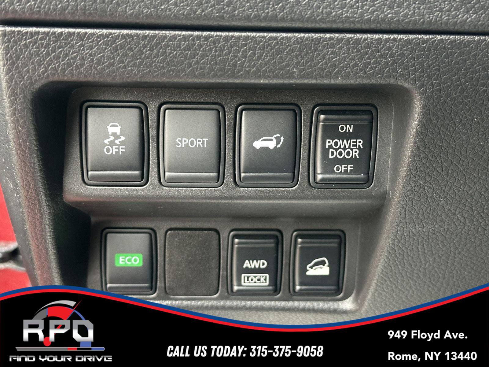Used 2016 Nissan Rogue SL image 27