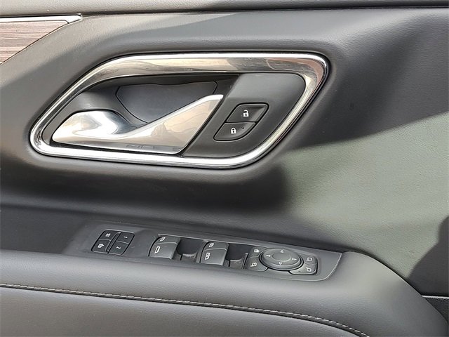 Used 2024 Chevrolet Tahoe Z71 w/ Luxury Package image 28