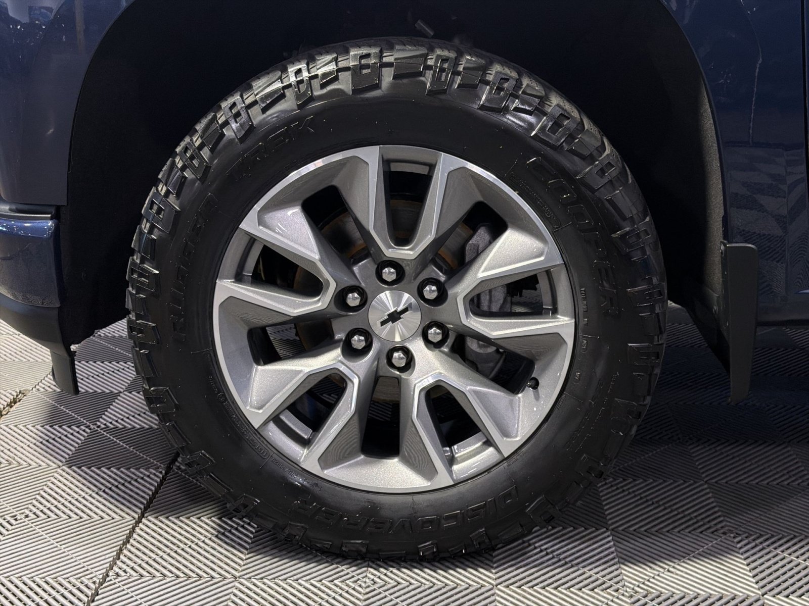 Used 2020 Chevrolet Silverado 1500 RST w/ All-Star Edition AWD/4WD image 16