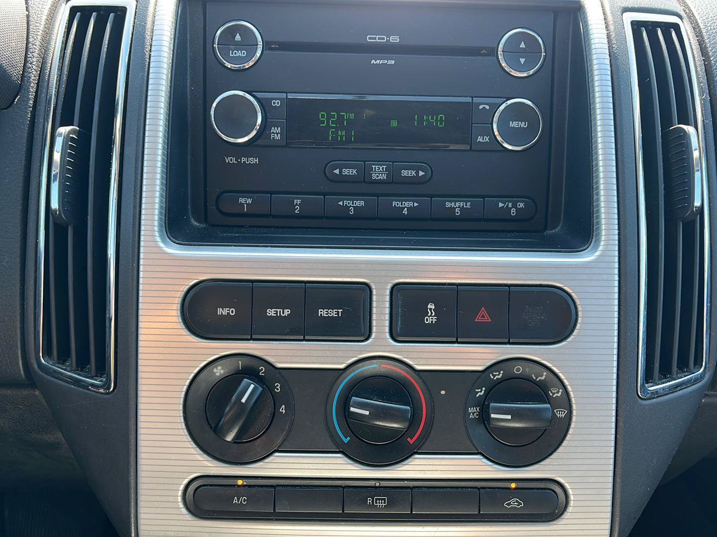 Used 2010 Ford Edge SEL AWD/4WD image 8