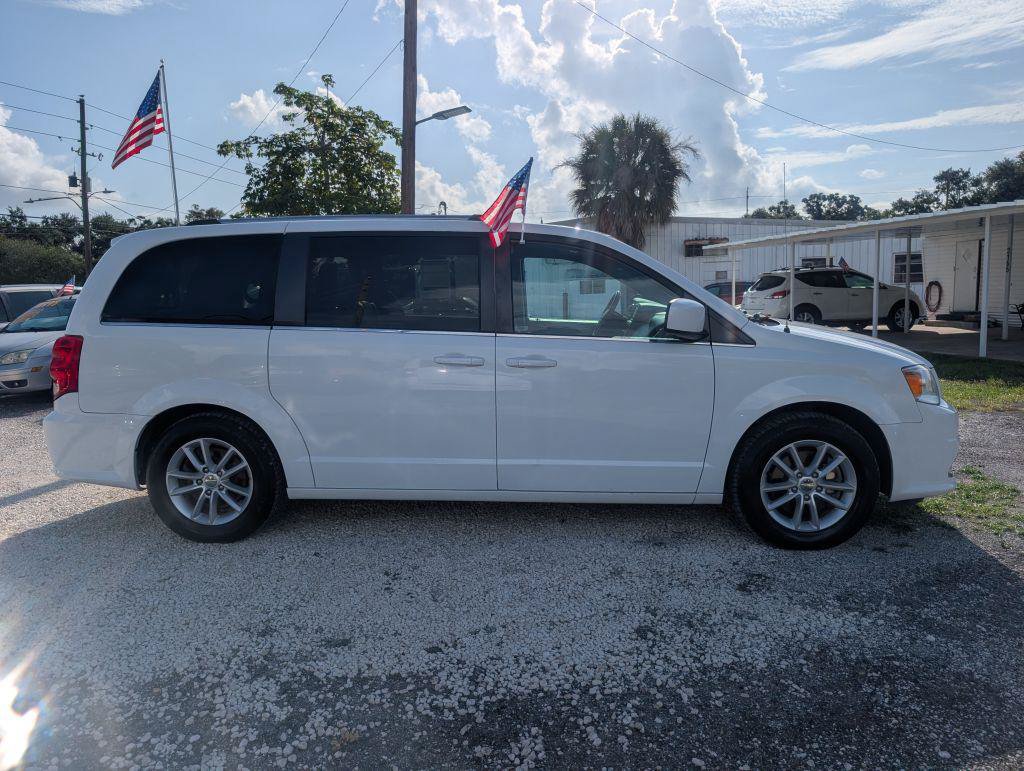 Used 2020 Dodge Grand Caravan SXT FWD image 4