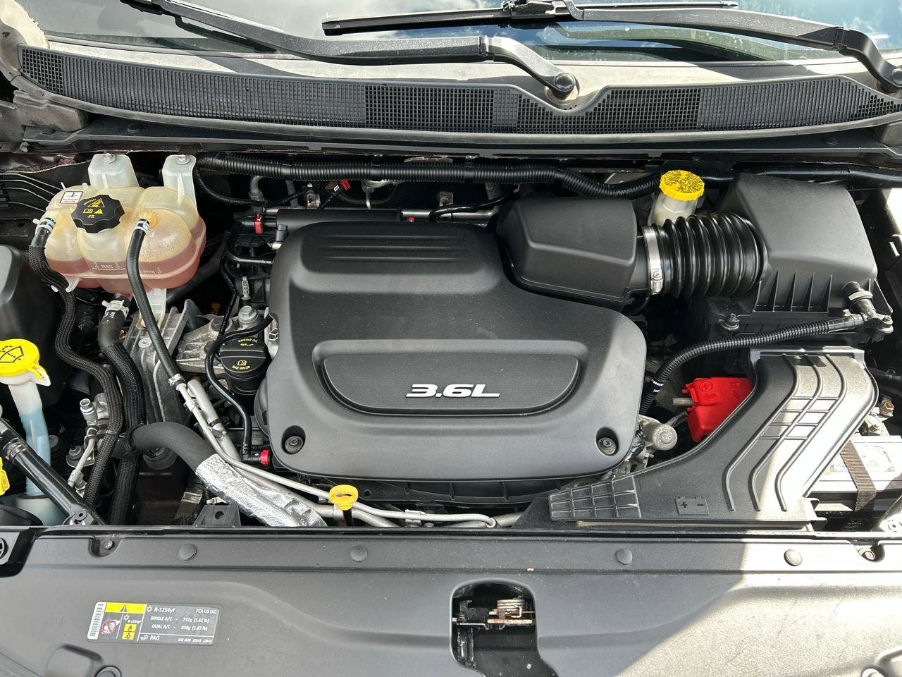 Used 2017 Chrysler Pacifica Touring FWD image 29