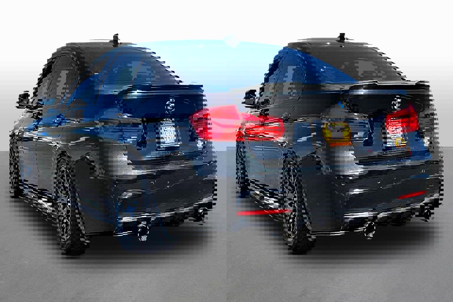 Used 2016 BMW 340i Sedan image 11