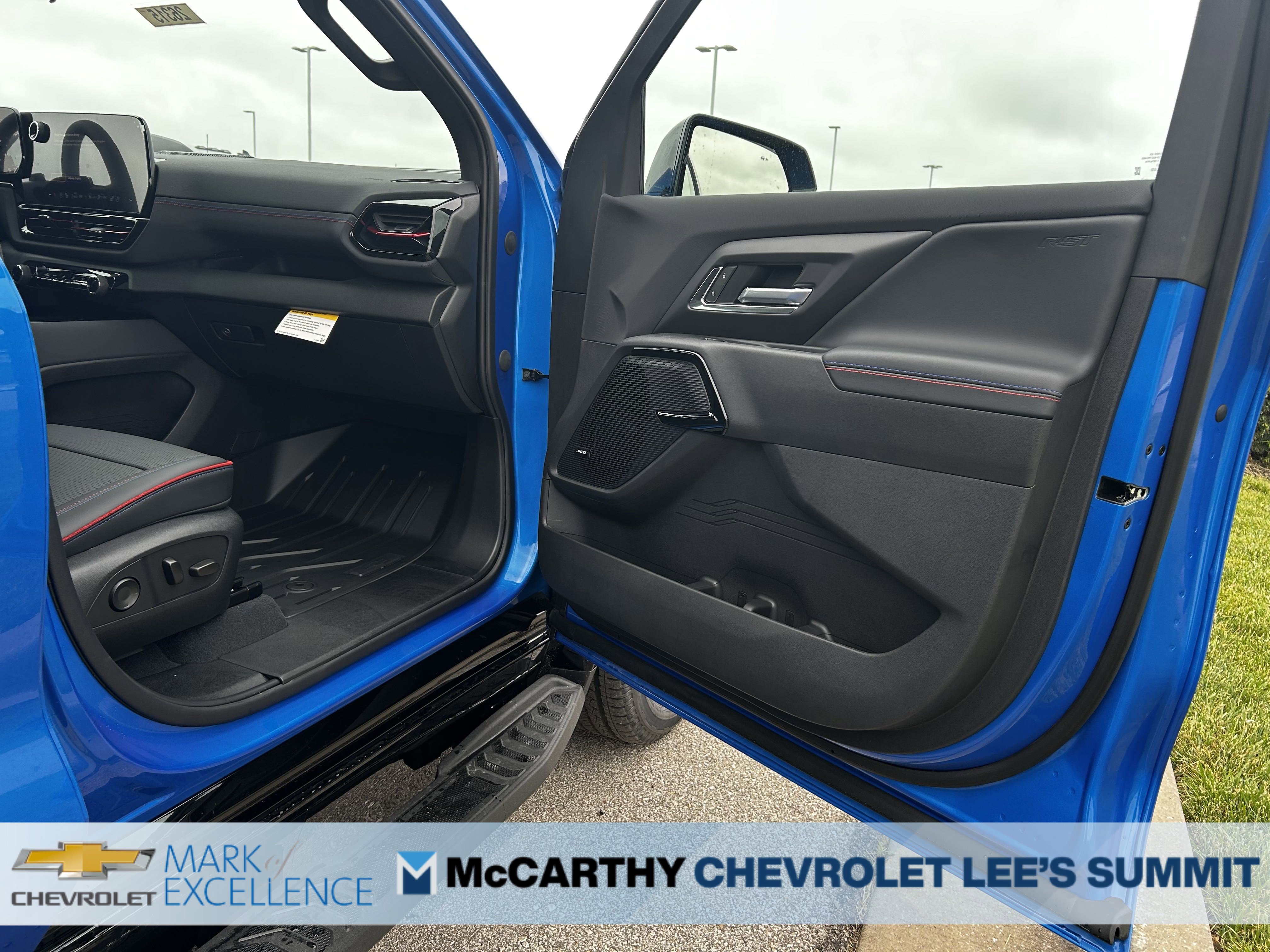 New 2025 Chevrolet Silverado EV RST image 44