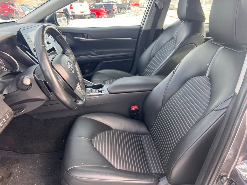 Used 2024 Toyota Camry SE w/ Cold Weather Package image 7