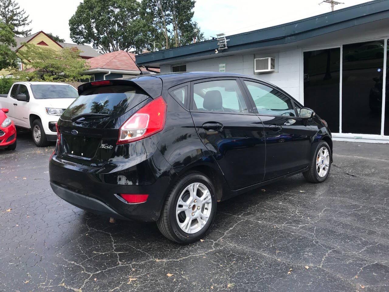 Used 2016 Ford Fiesta SE w/ Cold Weather Package FWD image 7