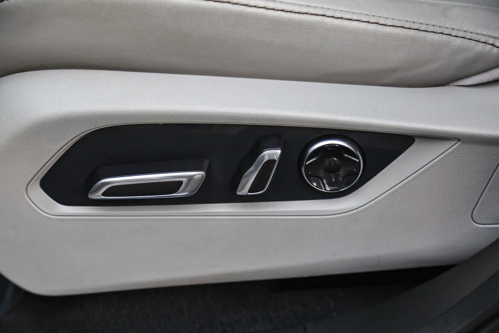 Used 2019 Acura RDX FWD w/ Technology Package image 22