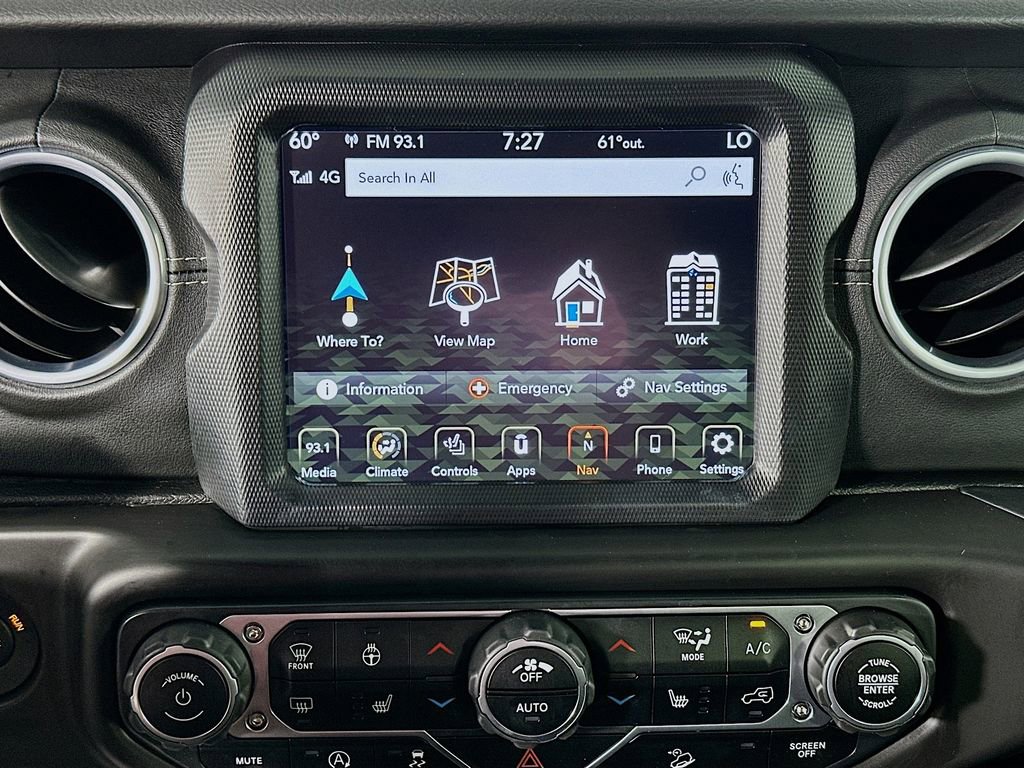 Used 2018 Jeep Wrangler Unlimited Sahara AWD/4WD image 13