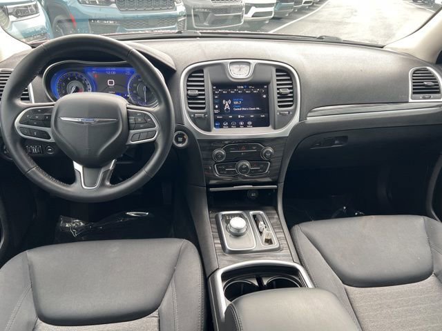 Used 2021 Chrysler 300 Touring w/ Chrome Appearance Package image 20