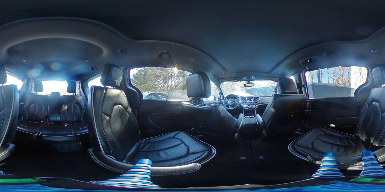 Used 2025 Chrysler Pacifica Limited image 45