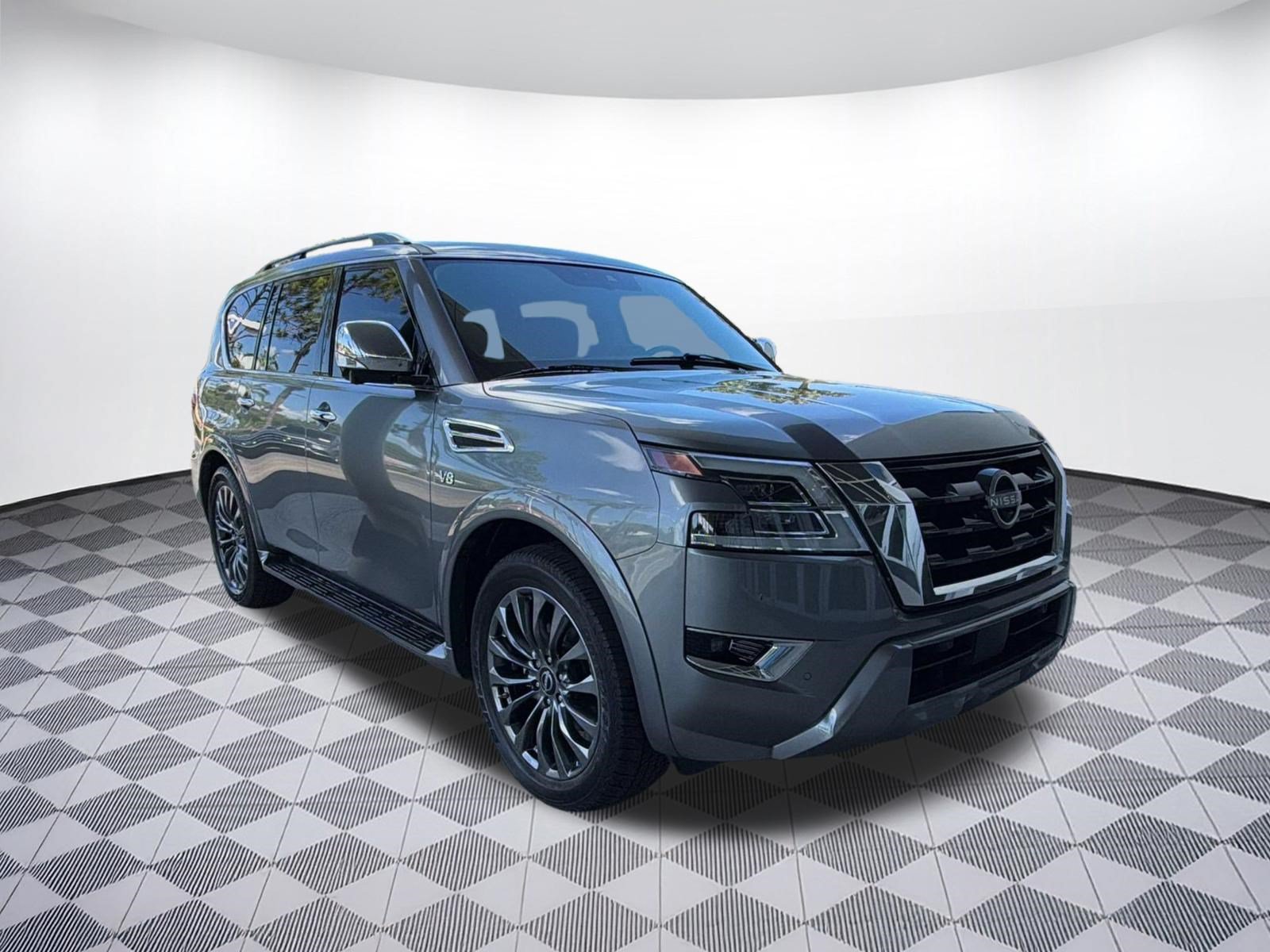 Used 2021 Nissan Armada Platinum w/ Captain's Chairs Package RWD image 7