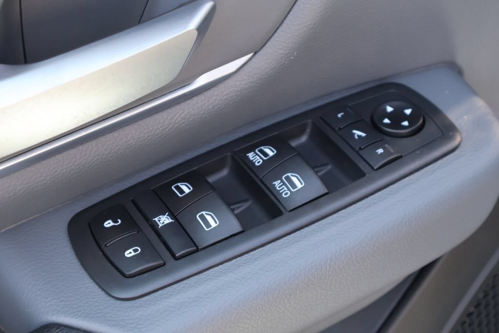 Used 2021 RAM 1500 Big Horn RWD image 18