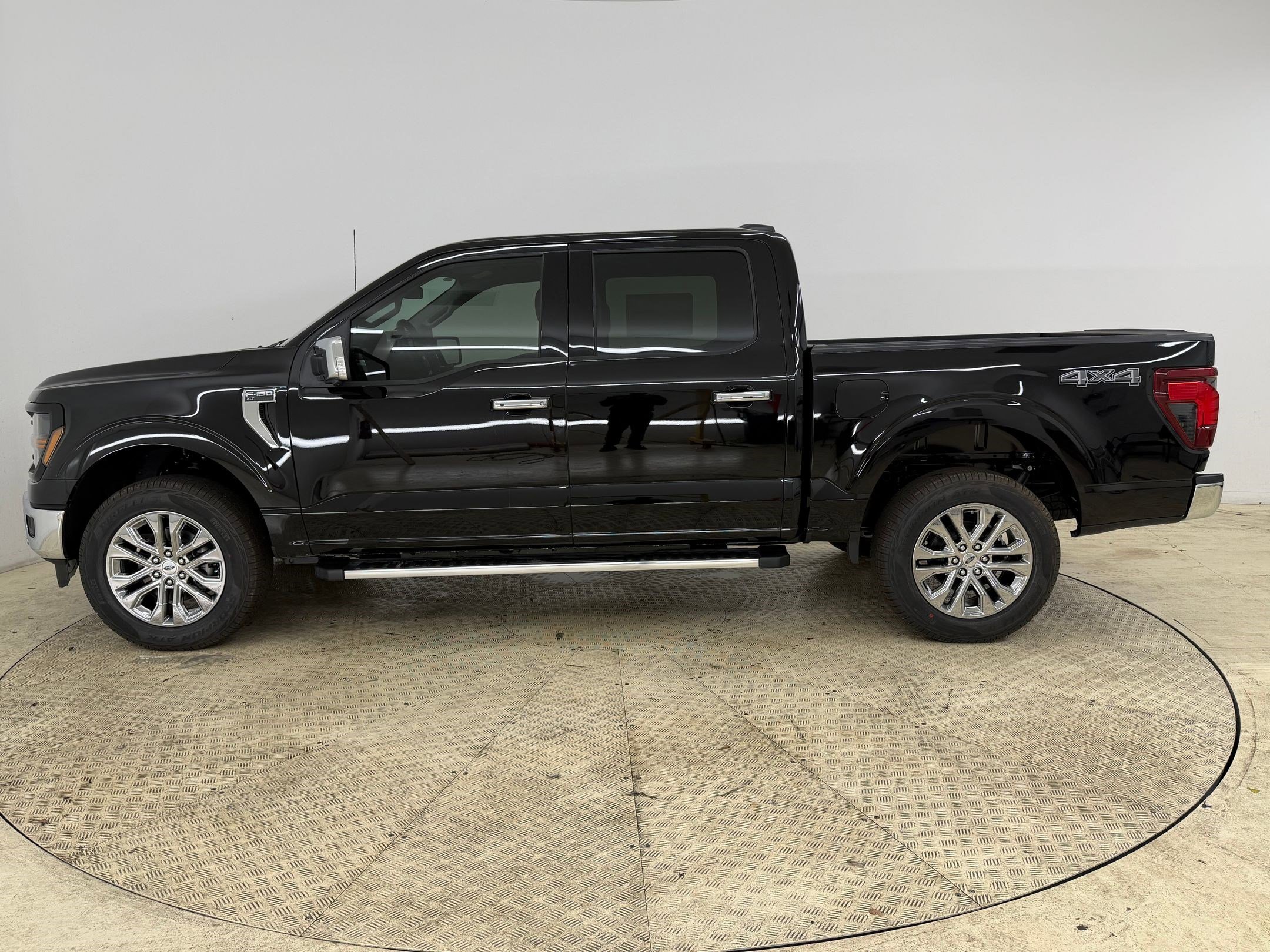 New 2026 Ford F150 XLT w/ Equipment Group 302A MID video 2