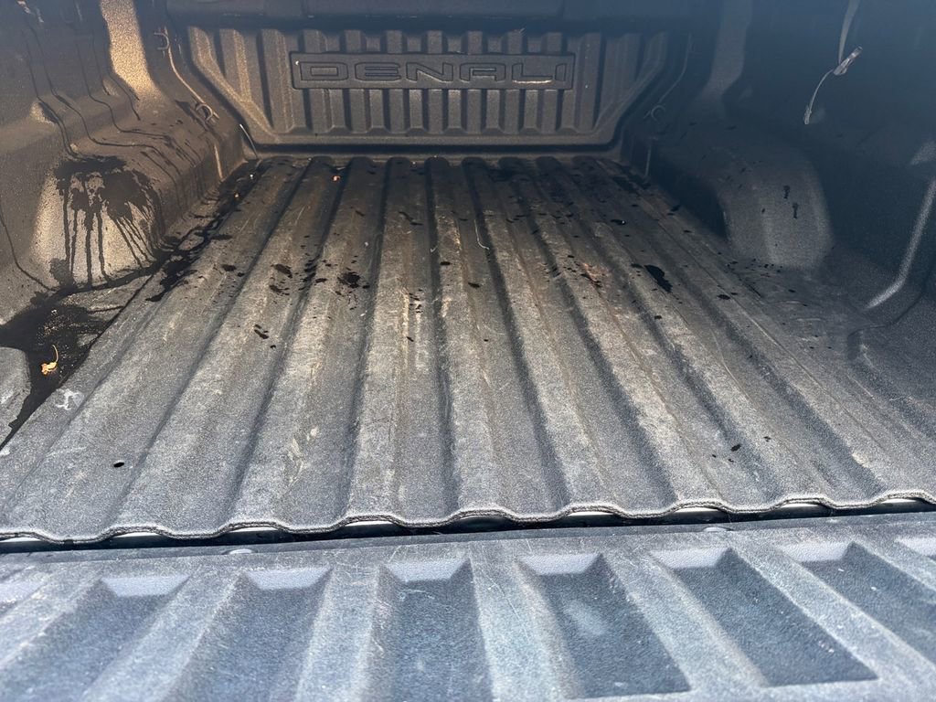 Used 2024 GMC Canyon Denali image 17