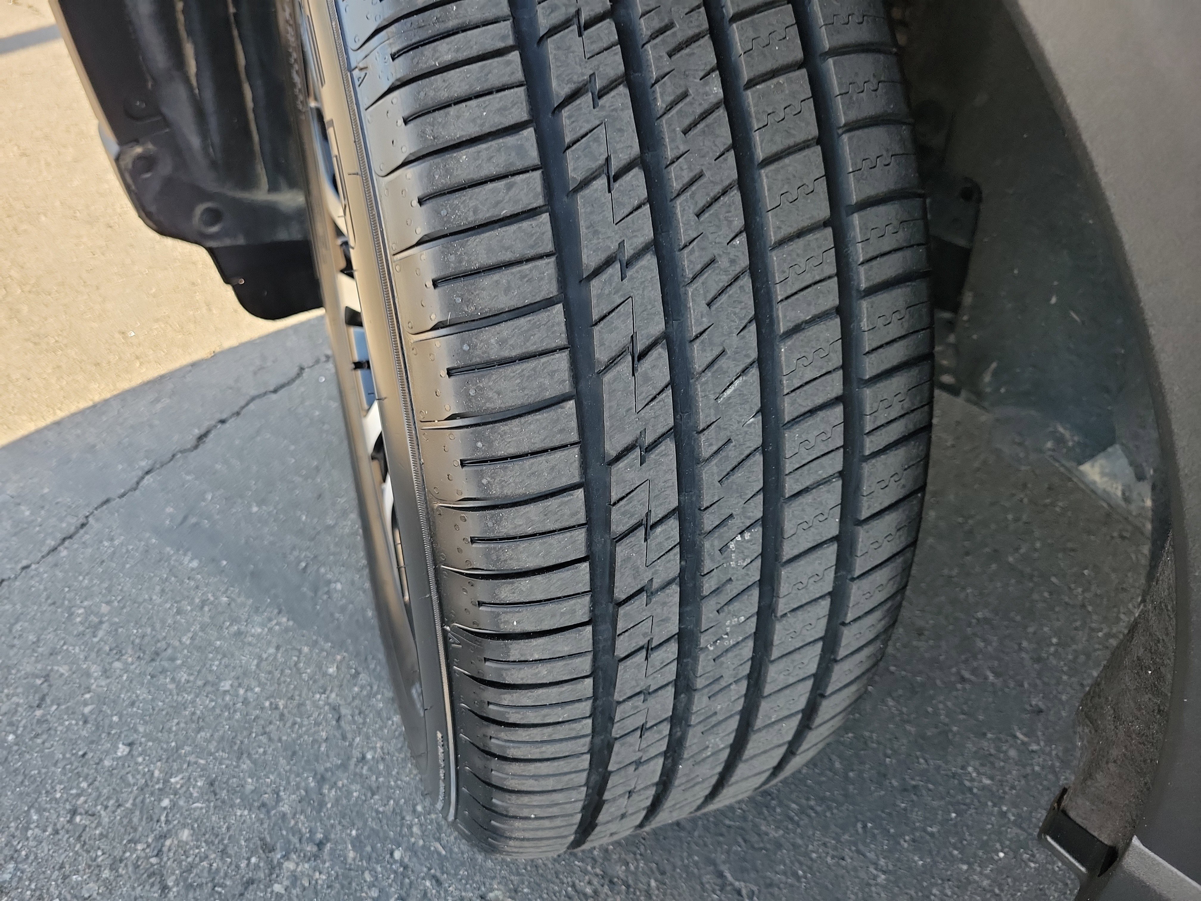 Certified 2022 Ford Explorer ST-Line w/ Class IV Trailer Tow Package image 16