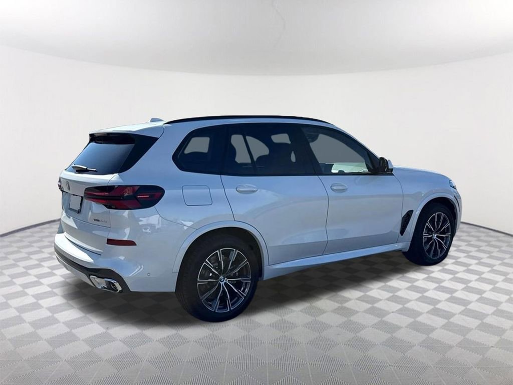 New 2026 BMW X5 xDrive50e w/ M Sport Package image 5