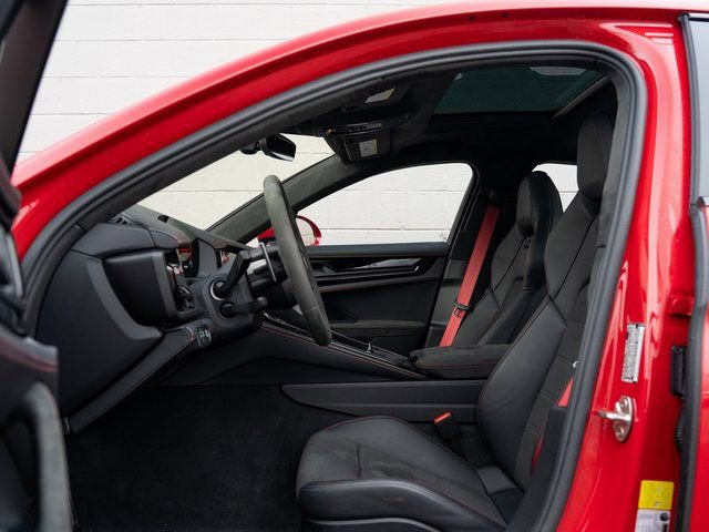 Used 2025 Porsche Panamera GTS image 17