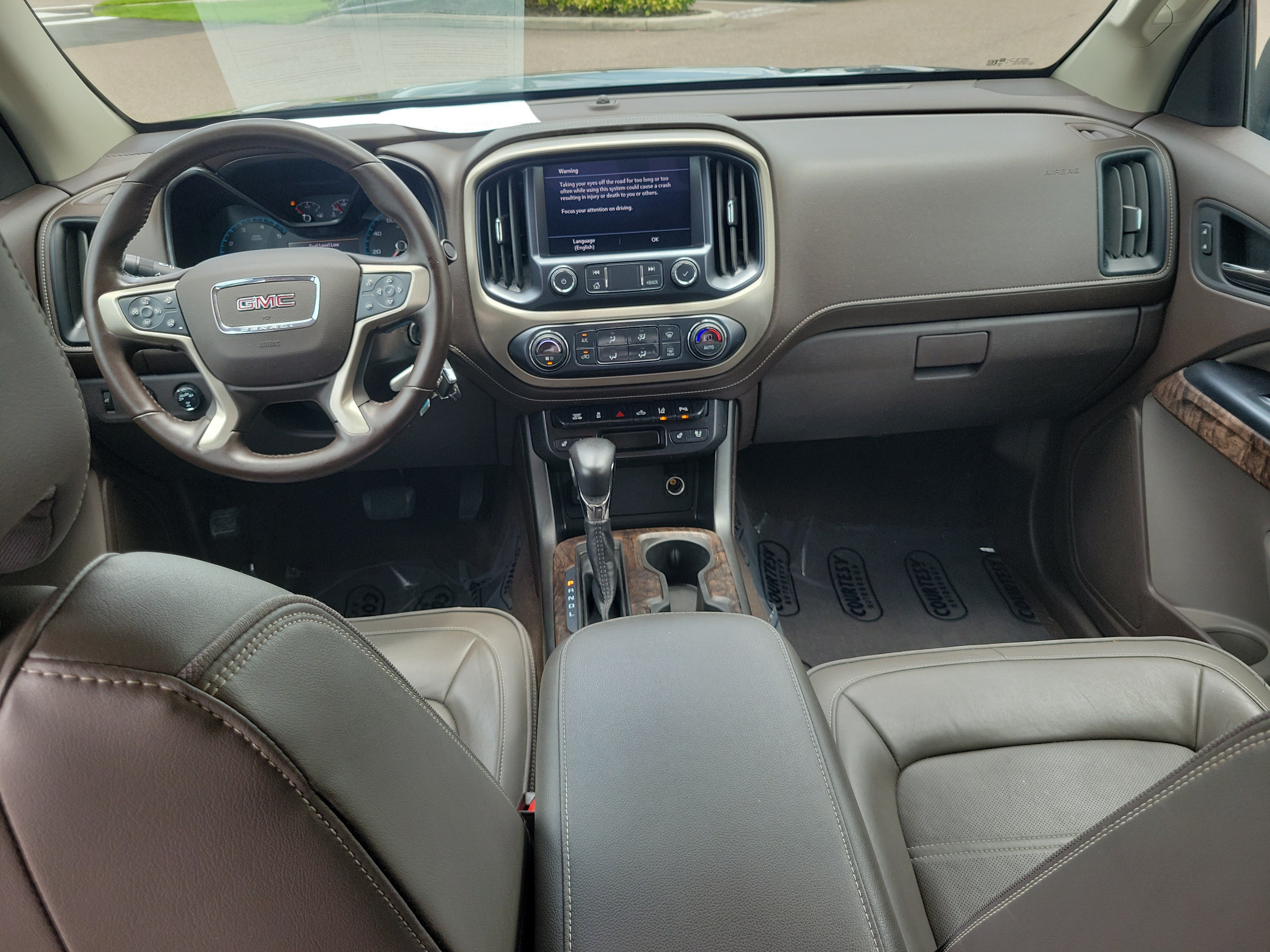 Used 2022 GMC Canyon Denali AWD/4WD image 14