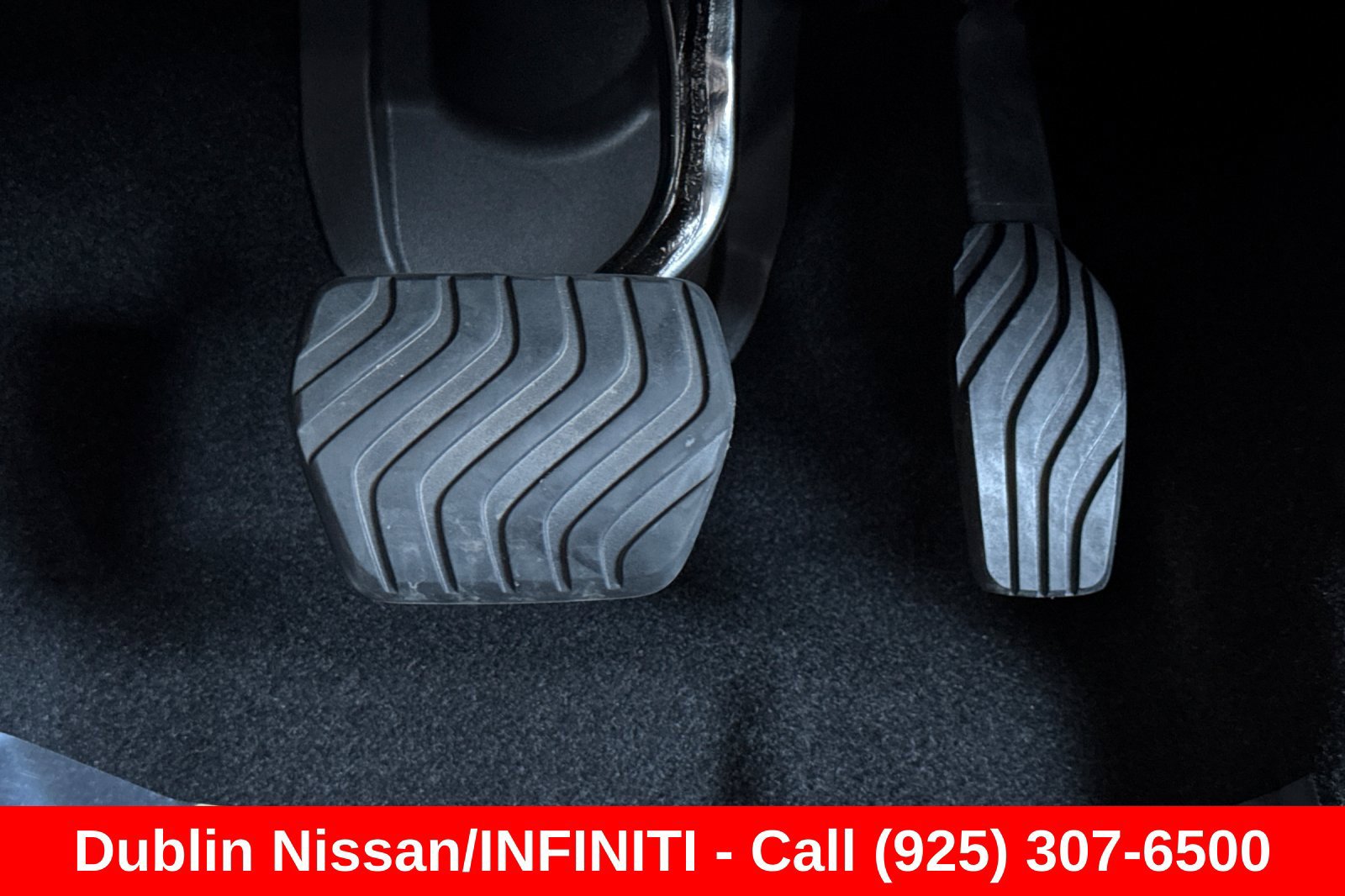 Used 2024 Nissan Ariya AWD image 45