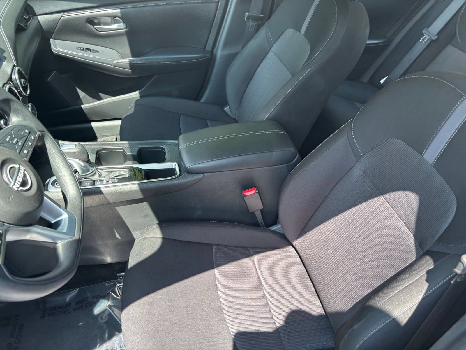 Used 2025 Nissan Sentra SV FWD image 31
