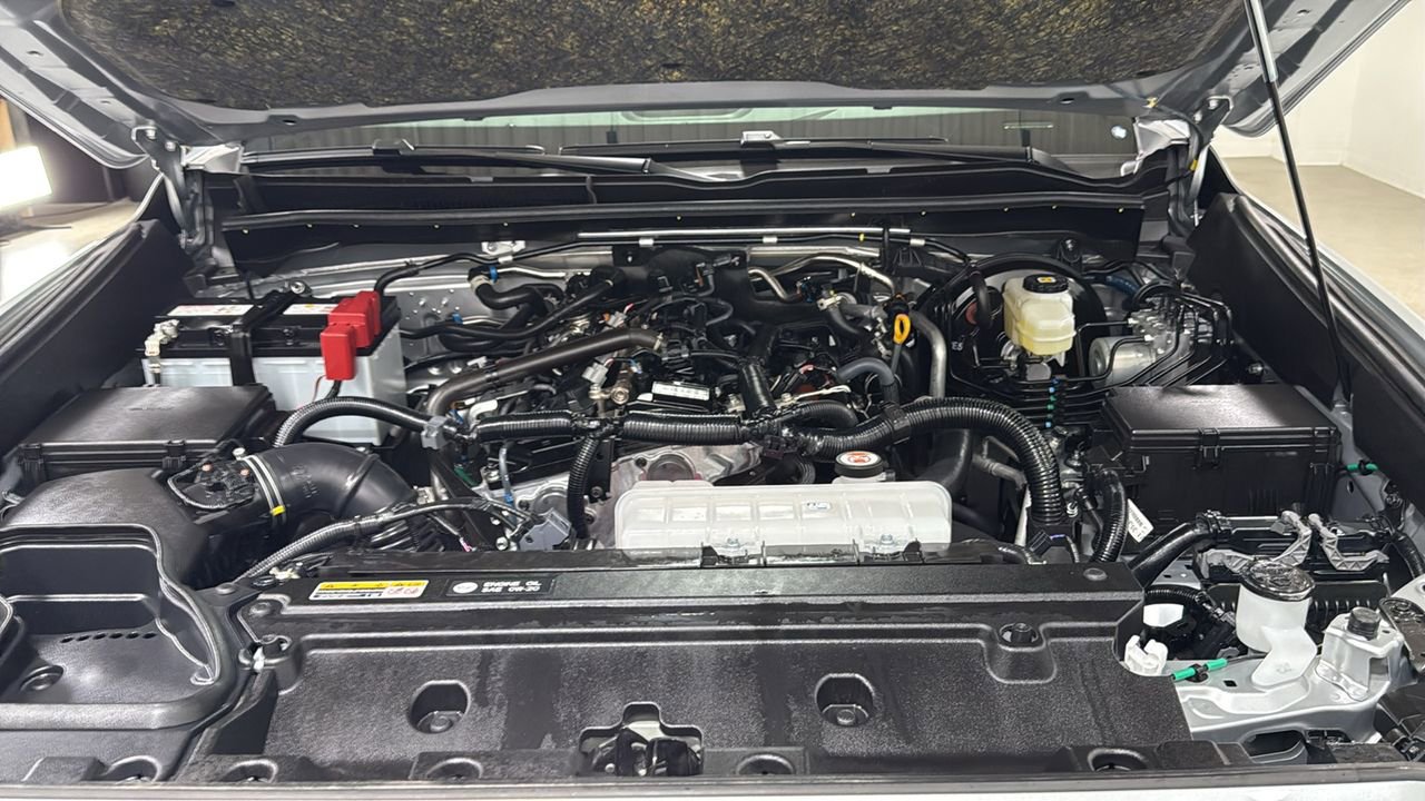 Certified 2025 Toyota 4Runner TRD Off-Road Premium image 25