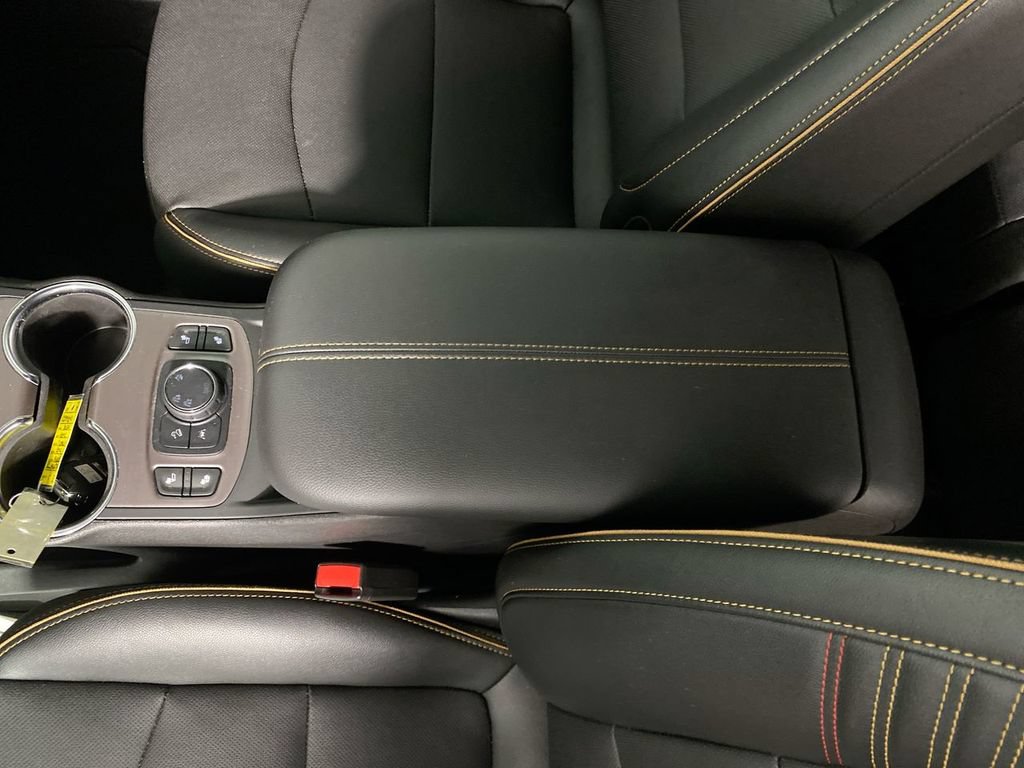 Certified 2024 GMC Terrain AT4 w/ Infotainment Package II AWD/4WD image 20