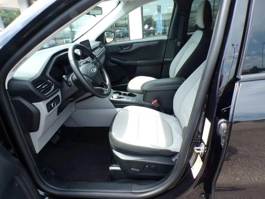 Used 2024 Ford Escape Active image 14