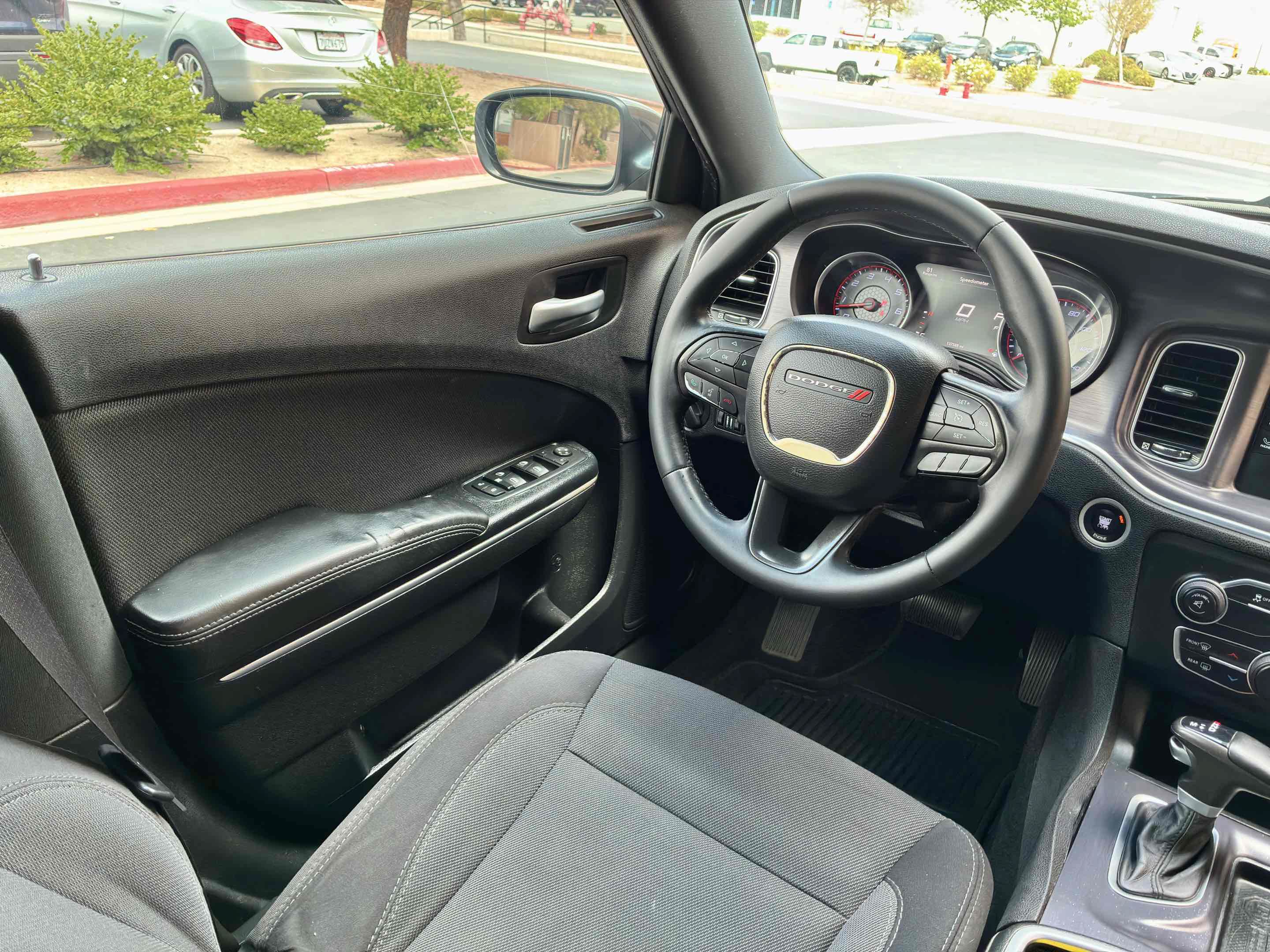 Used 2015 Dodge Charger SE RWD image 16