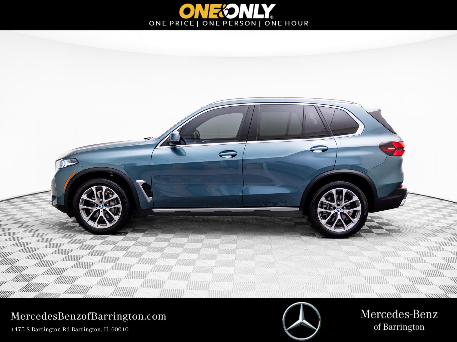 Used 2024 BMW X5 xDrive40i w/ Parking Assistance Package image 2