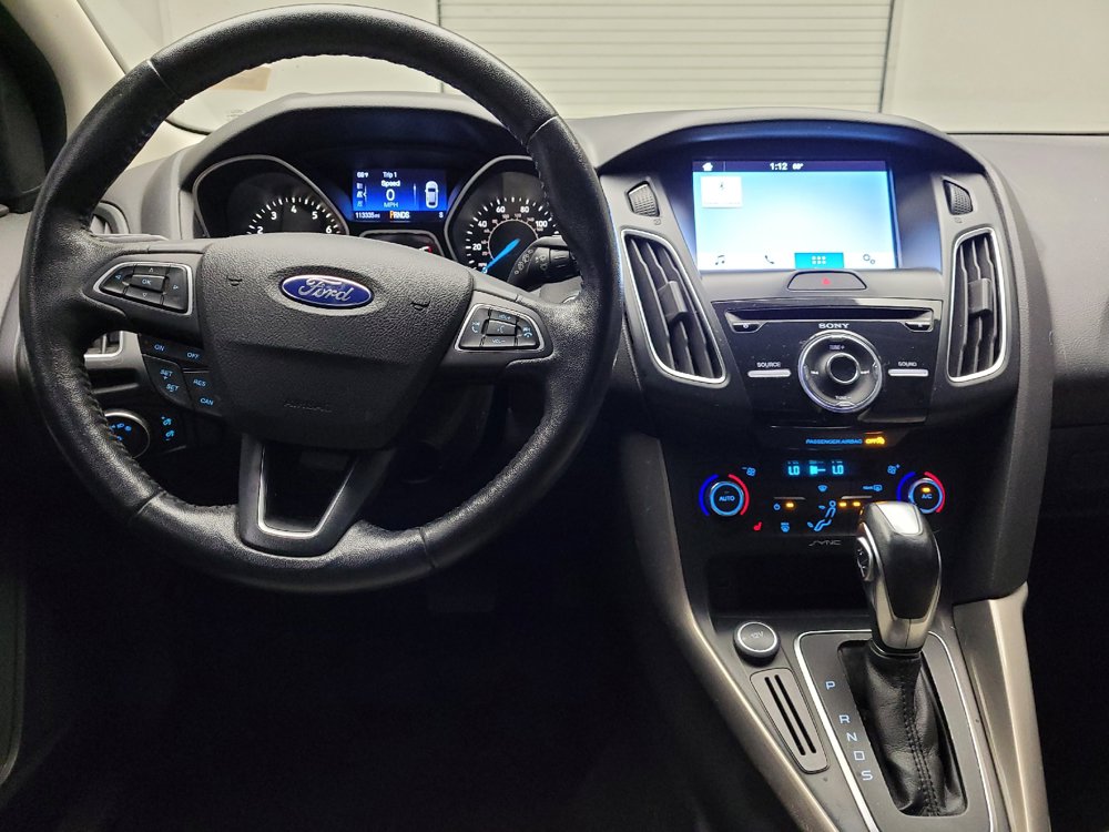 Used 2016 Ford Focus Titanium FWD image 22