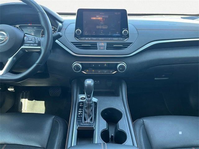 Used 2019 Nissan Altima 2.5 SR image 12