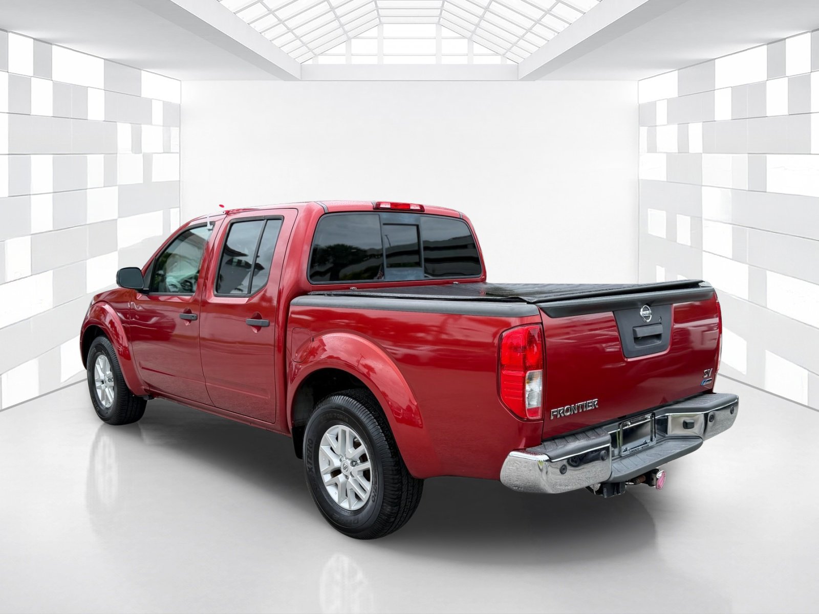 Used 2017 Nissan Frontier SV w/ SV Value Truck Package RWD image 5