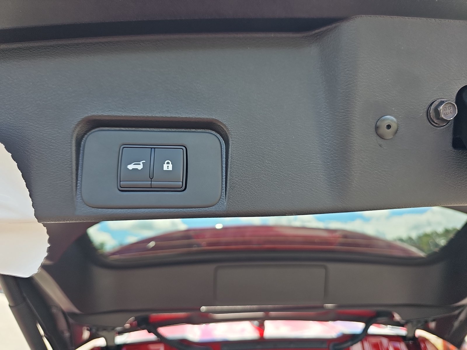 New 2027 Nissan Rogue Dark Armor FWD image 34