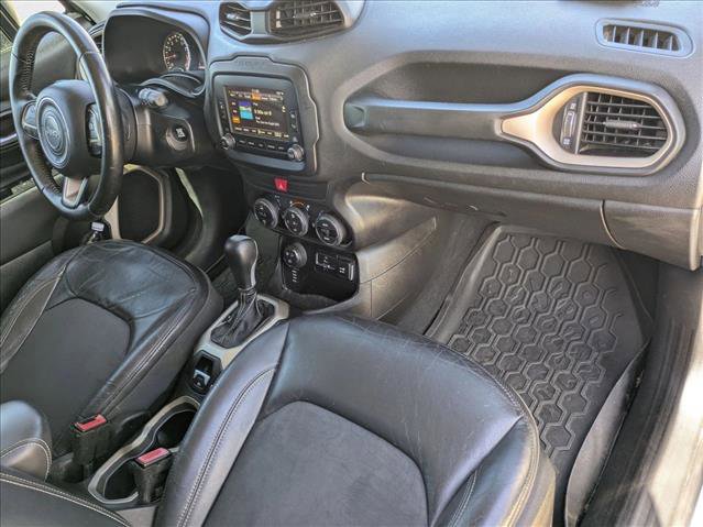 Used 2017 Jeep Renegade Trailhawk image 23