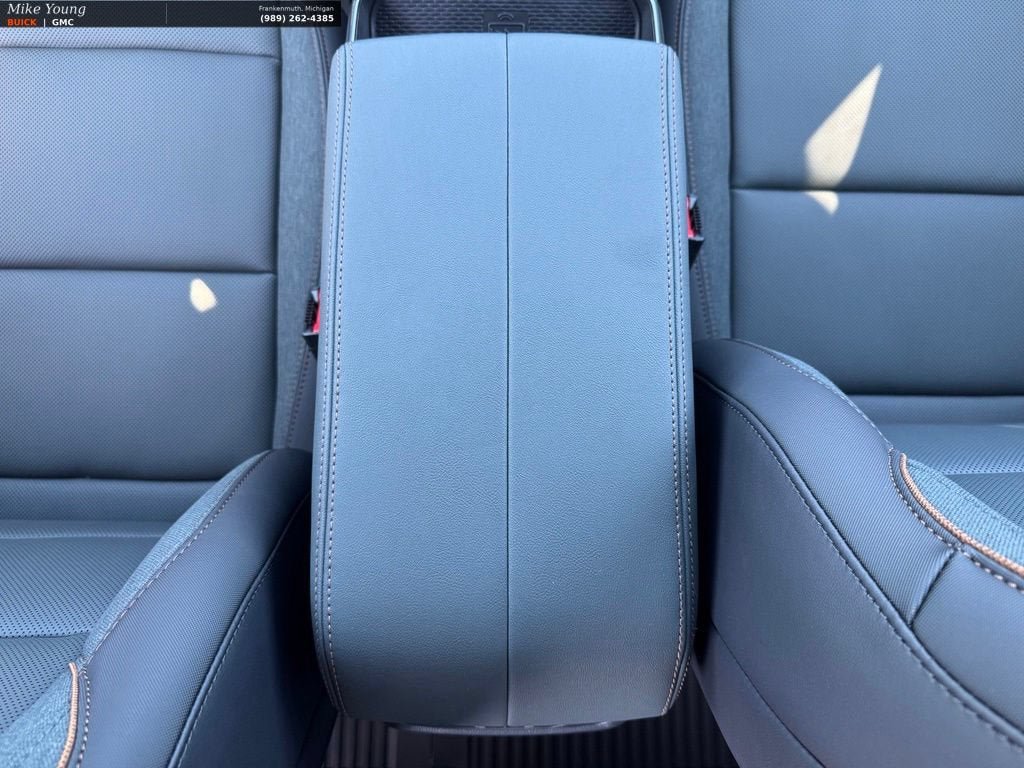 New 2027 GMC Terrain AT4 w/ Convenience Package III AWD/4WD image 19