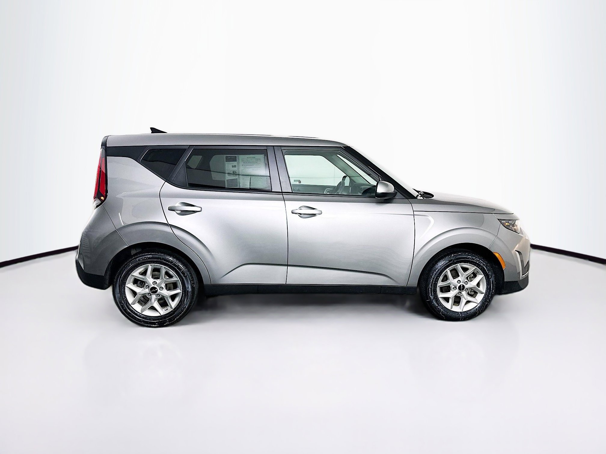 Used 2024 Kia Soul LX w/ Option Group 015 image 10