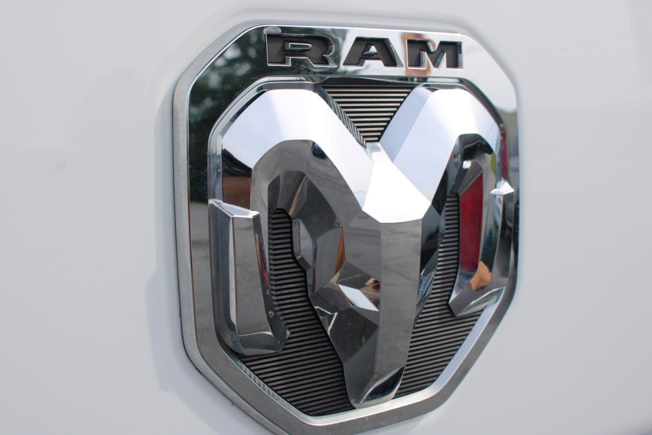 Used 2023 RAM 3500 Tradesman AWD/4WD image 7