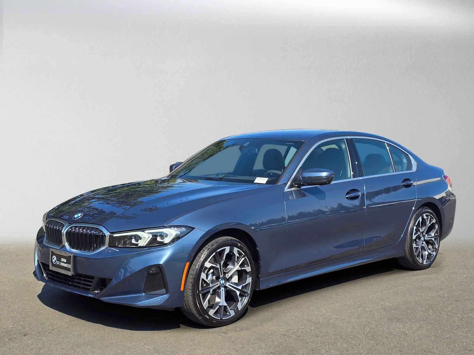 Used 2026 BMW 330i xDrive Sedan w/ Convenience Package AWD/4WD image 7