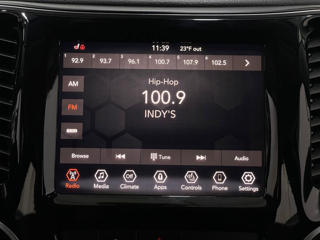 Used 2019 Jeep Cherokee Limited image 23