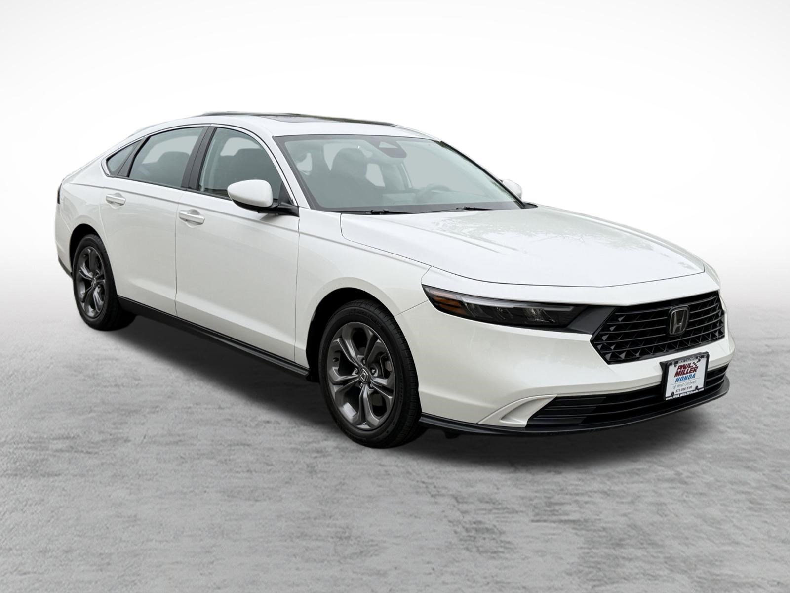 Used 2023 Honda Accord EX image 3