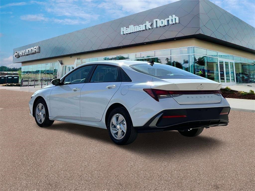 New 2025 Hyundai Elantra SE w/ Cargo Package image 5