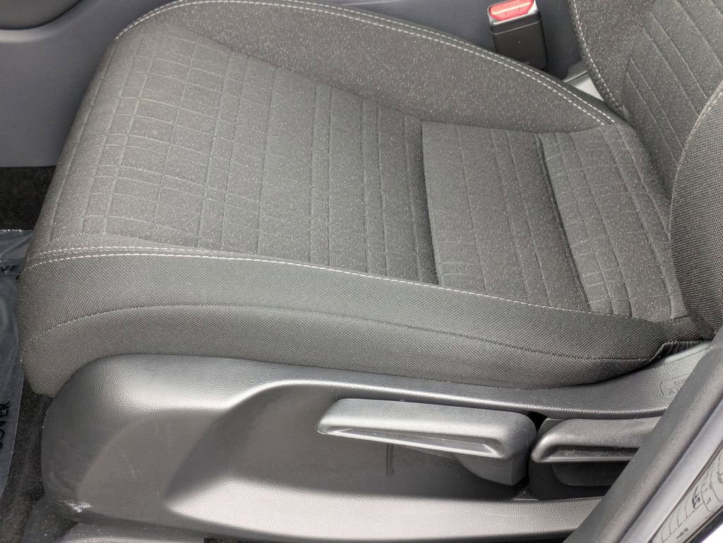 Used 2025 Honda HR-V LX image 15
