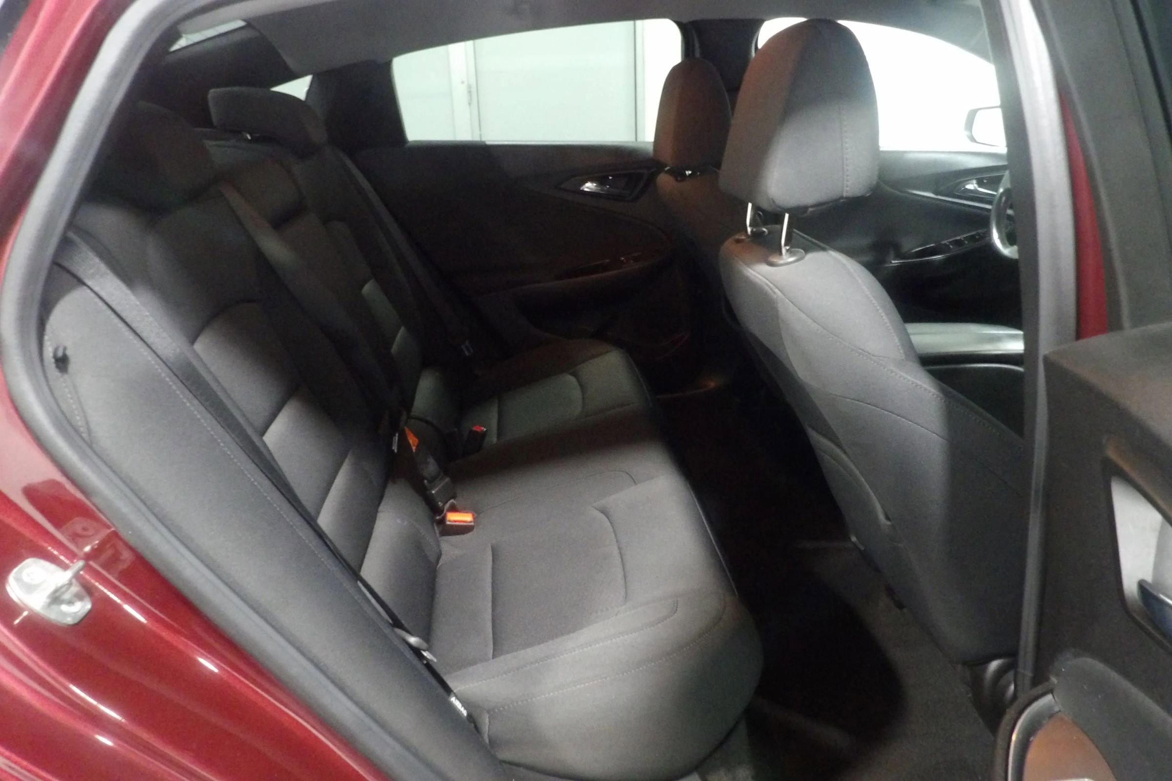 Used 2016 Chevrolet Malibu LT image 10