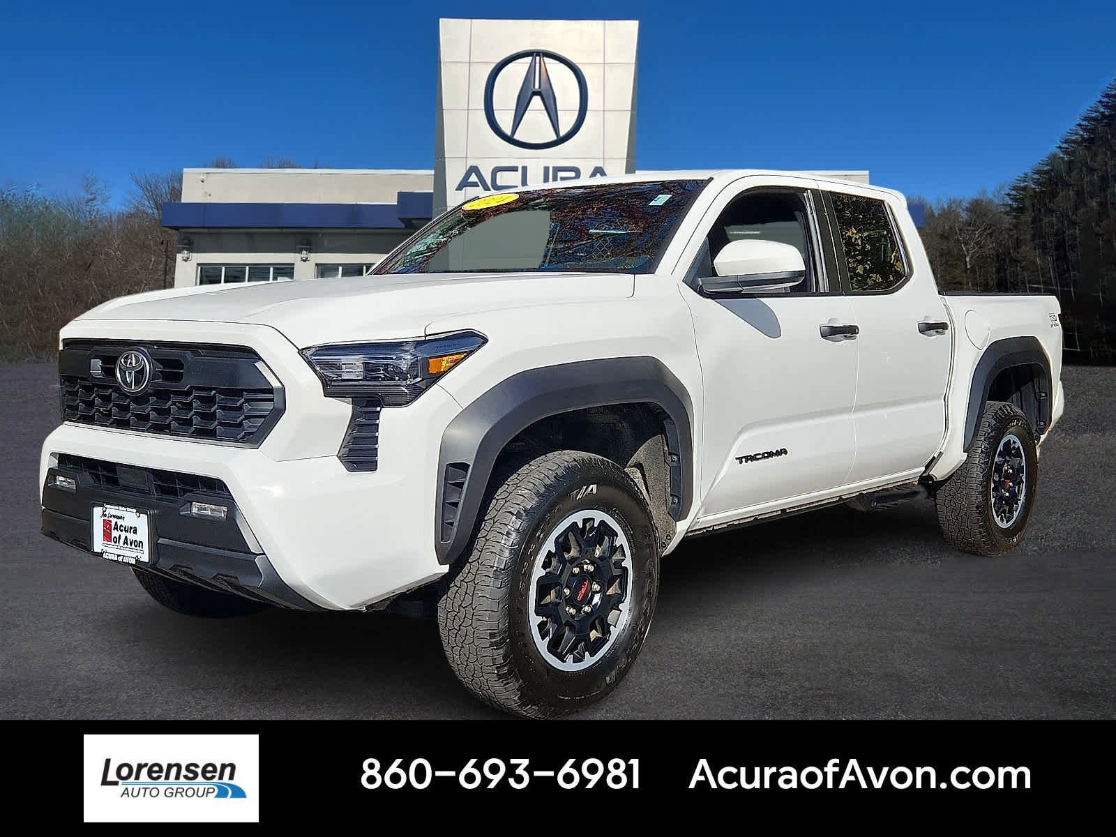 Used 2024 Toyota Tacoma TRD Off-Road image 1