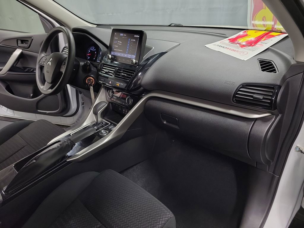 Used 2022 Mitsubishi Eclipse Cross LE AWD/4WD image 24
