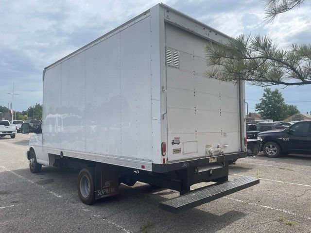 Used 2019 Chevrolet Express 3500 RWD image 7